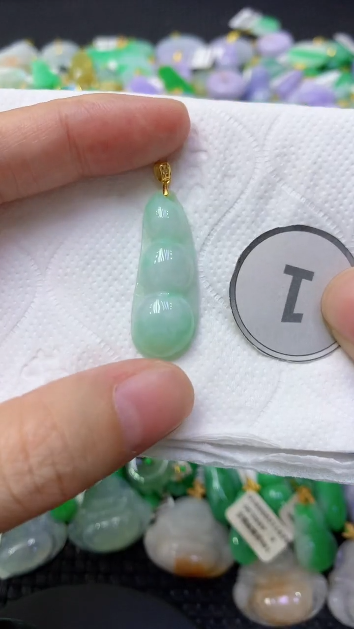 颈饰未镶嵌翡翠天然缅甸翡翠A货