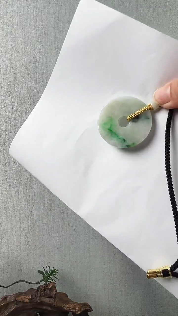 【闪购商品】翡翠颈饰未镶嵌仿古平安扣