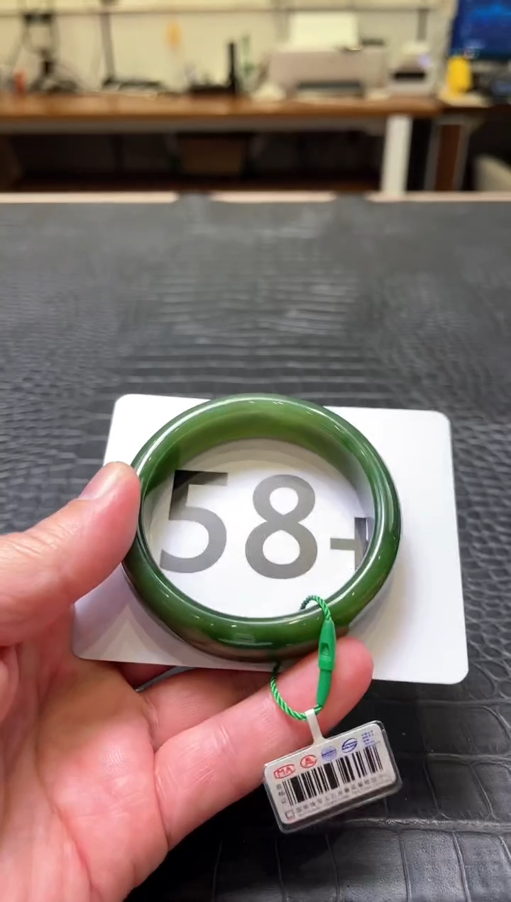 【闪购商品】和田玉碧玉手镯未镶嵌一个