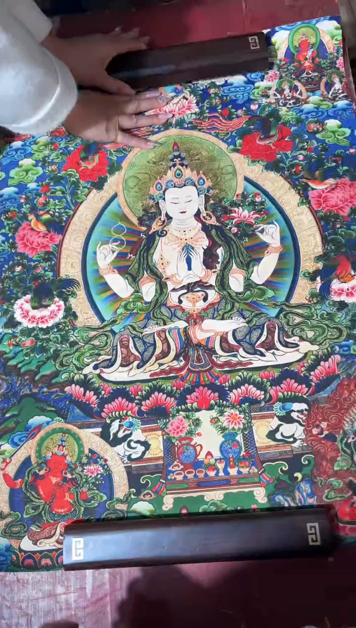卷轴画龙妹的唐卡tk16