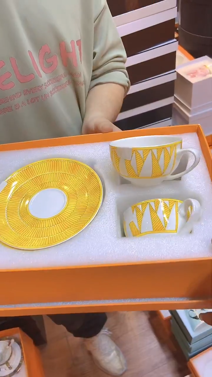 【闪购商品】鸿辉家品牌瓷器，京东包邮！