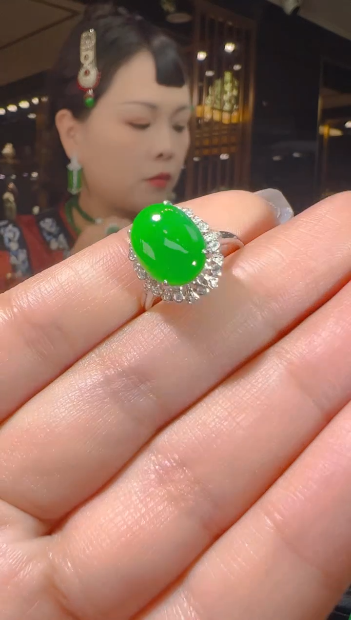 【闪购商品】翡翠戒指18K金镶嵌075     