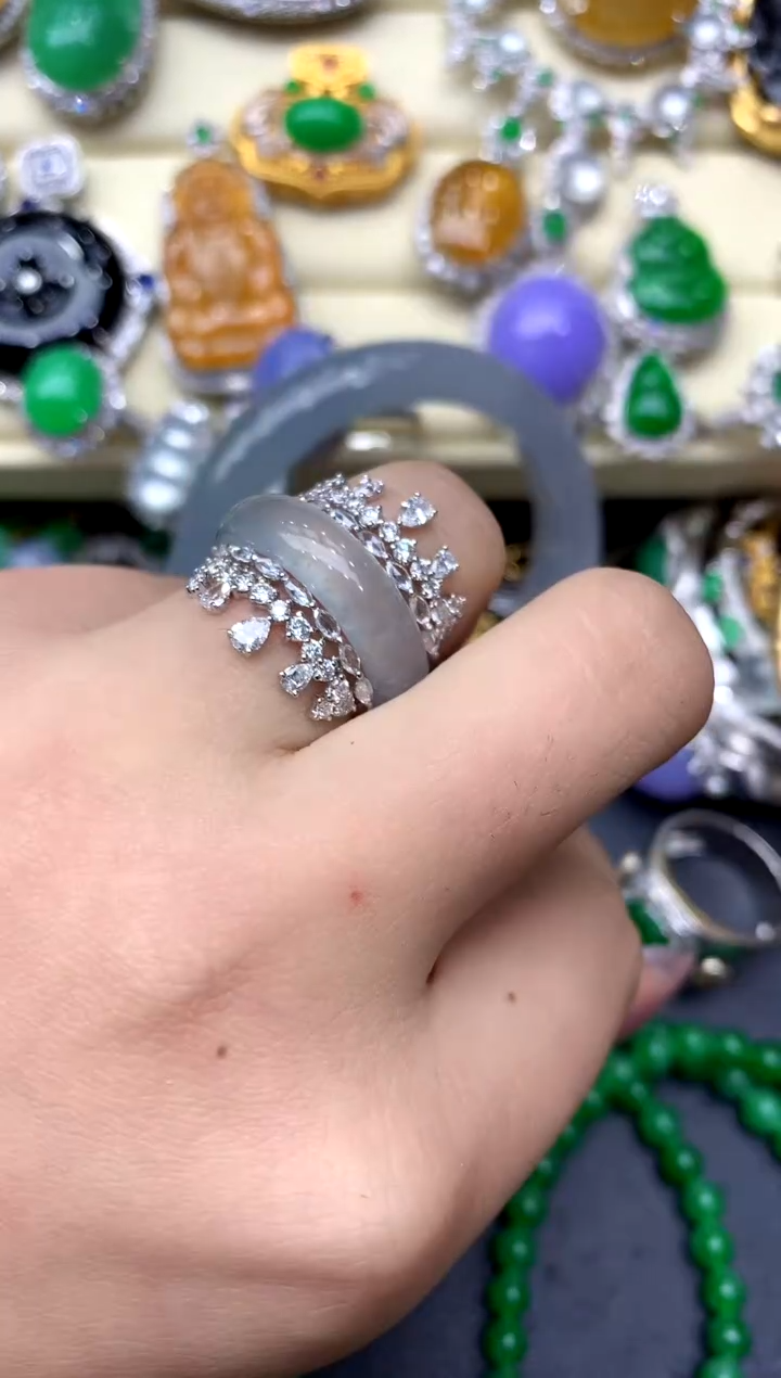 18K金镶嵌戒指翡翠471-中国好珍宝