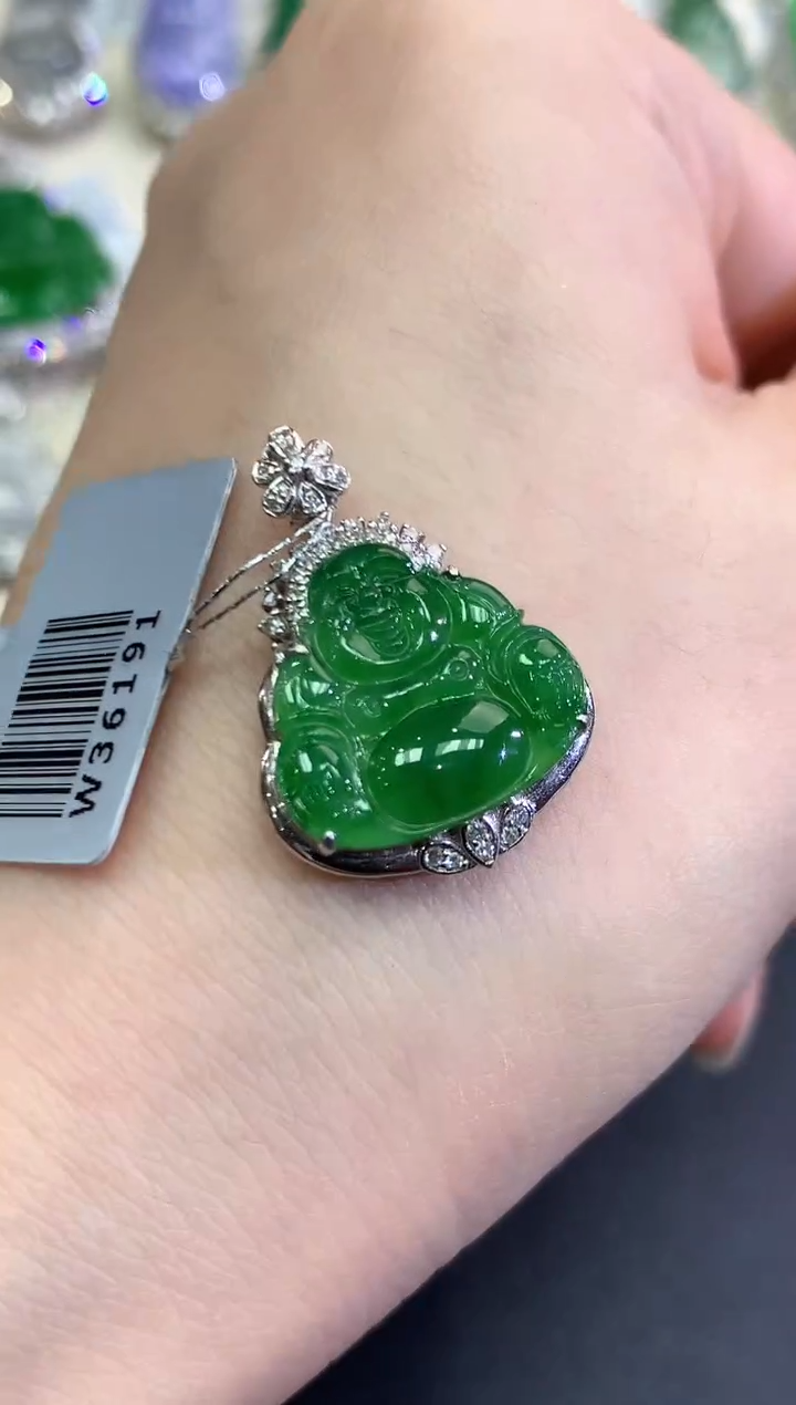 【闪购商品】翡翠颈饰18K金镶嵌D41   