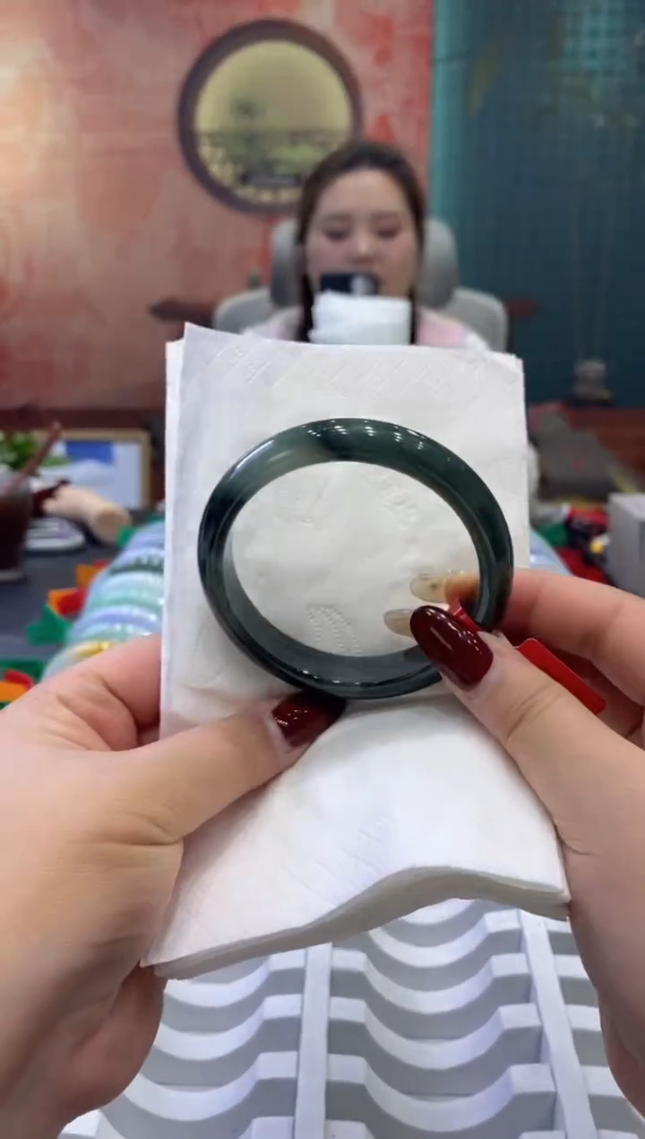 【闪购商品】翡翠手镯未镶嵌多人001066