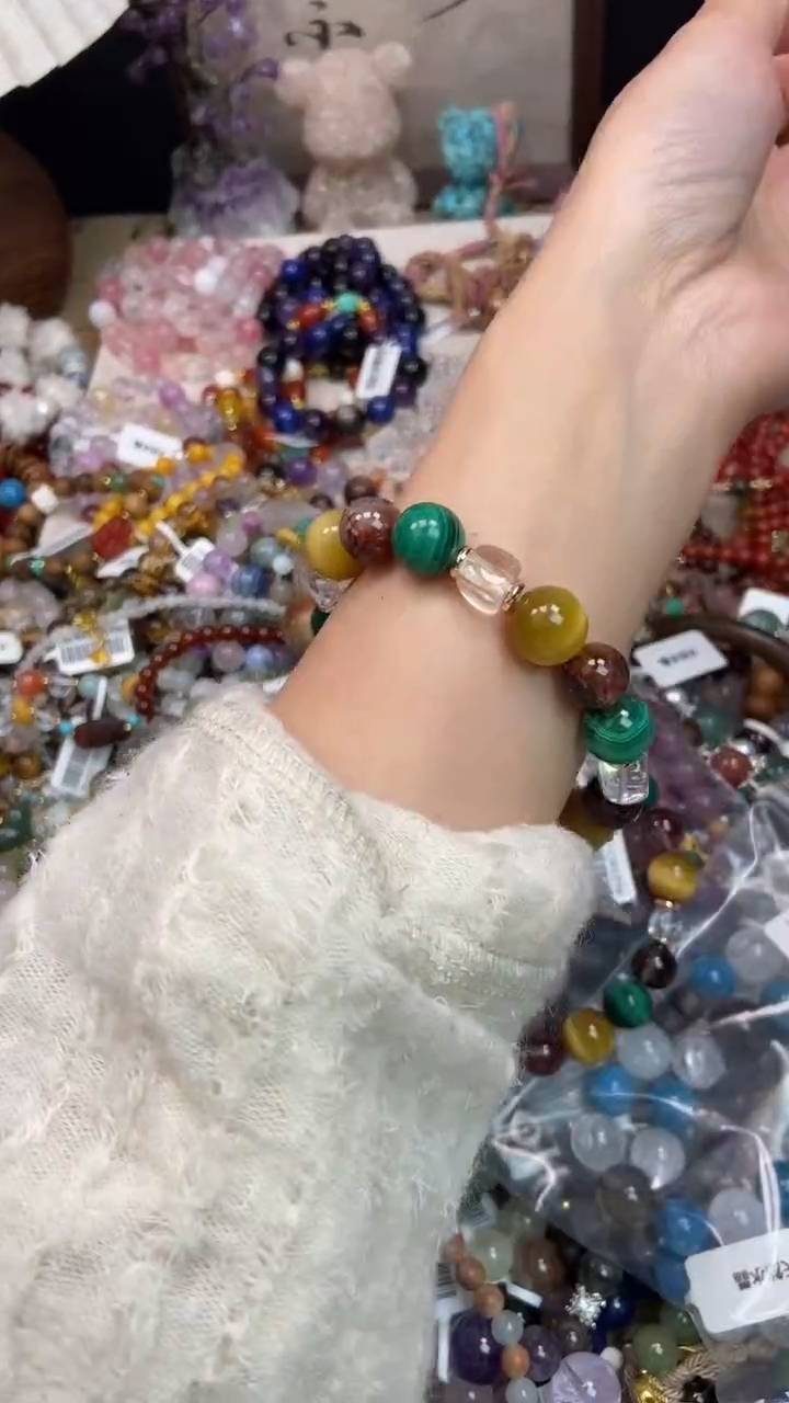 未镶嵌孔雀石手饰353