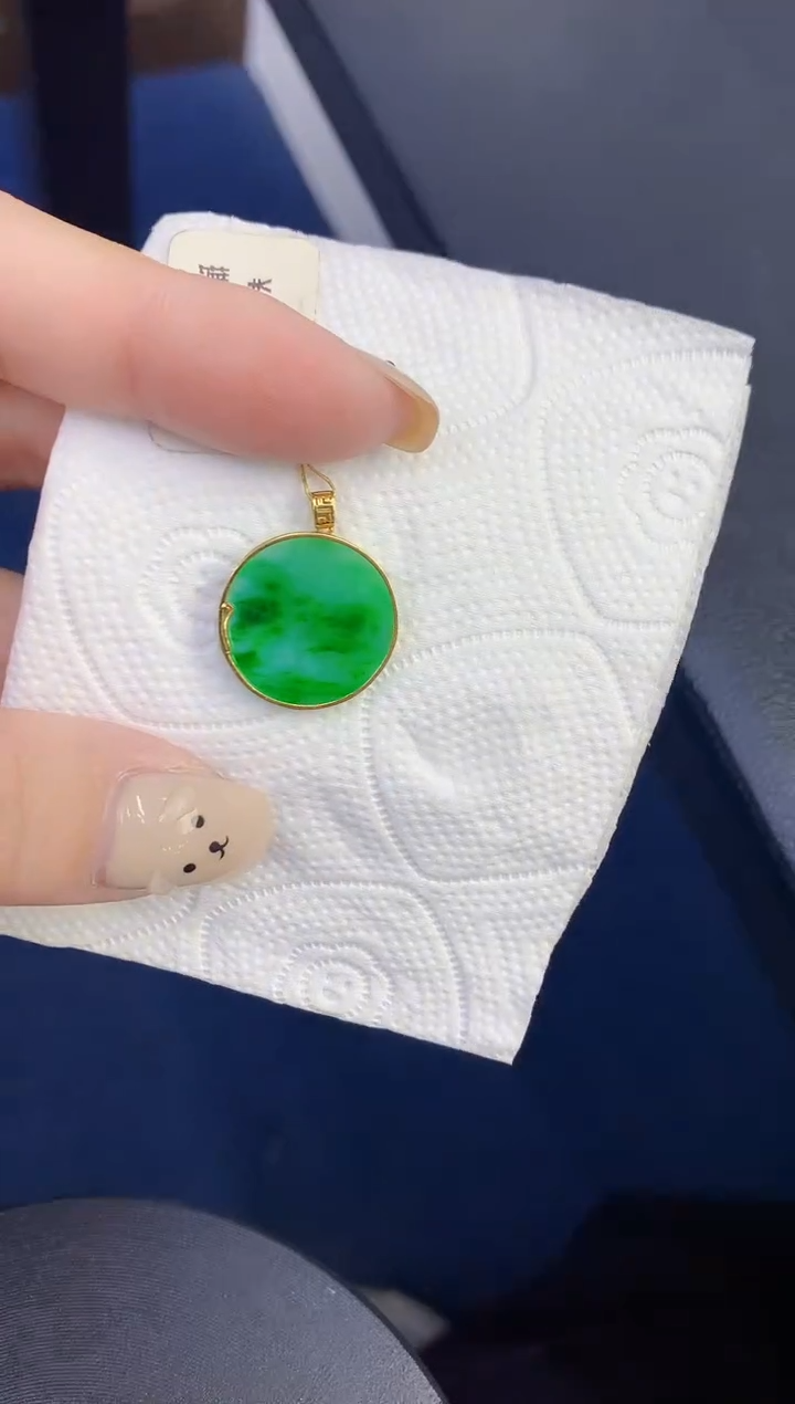 颈饰18K金镶嵌翡翠缅甸天然翡翠A货