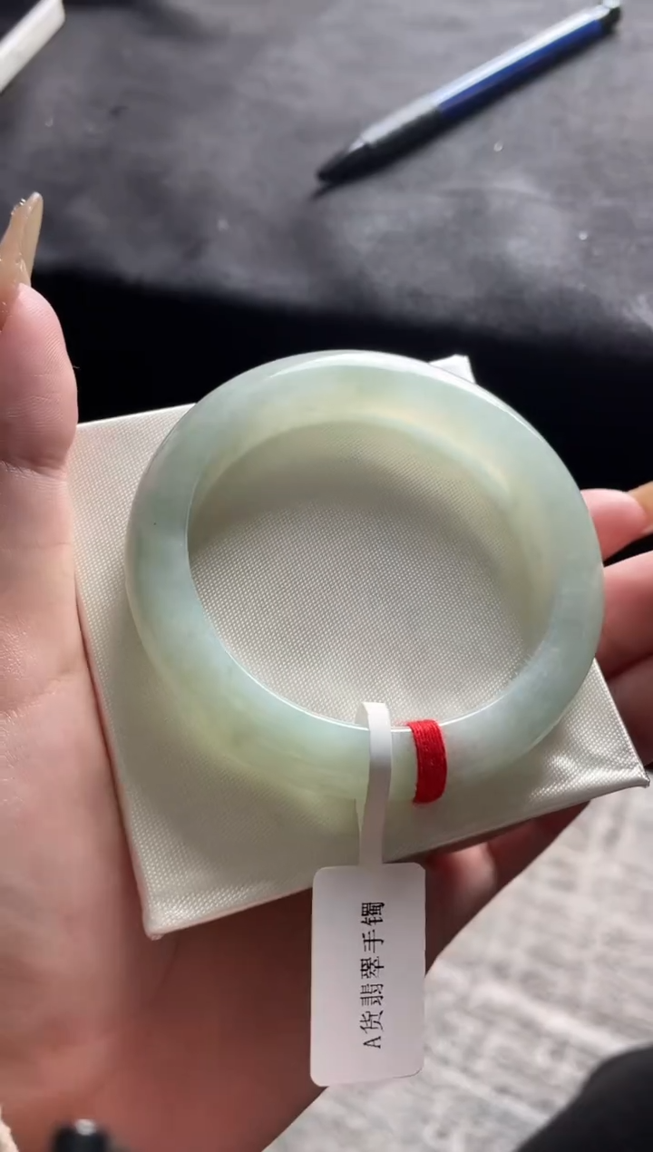 未镶嵌手镯翡翠三天鉴赏期