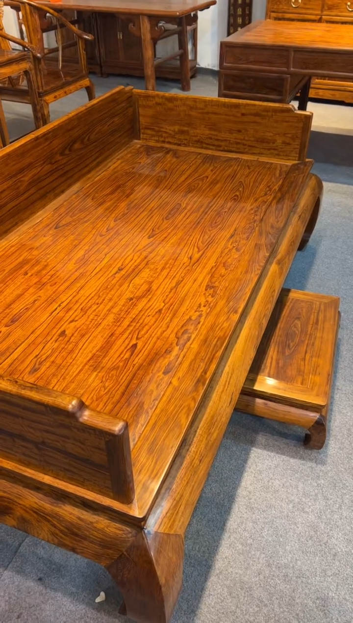 【闪购商品】花梨木类木雕罗汉床