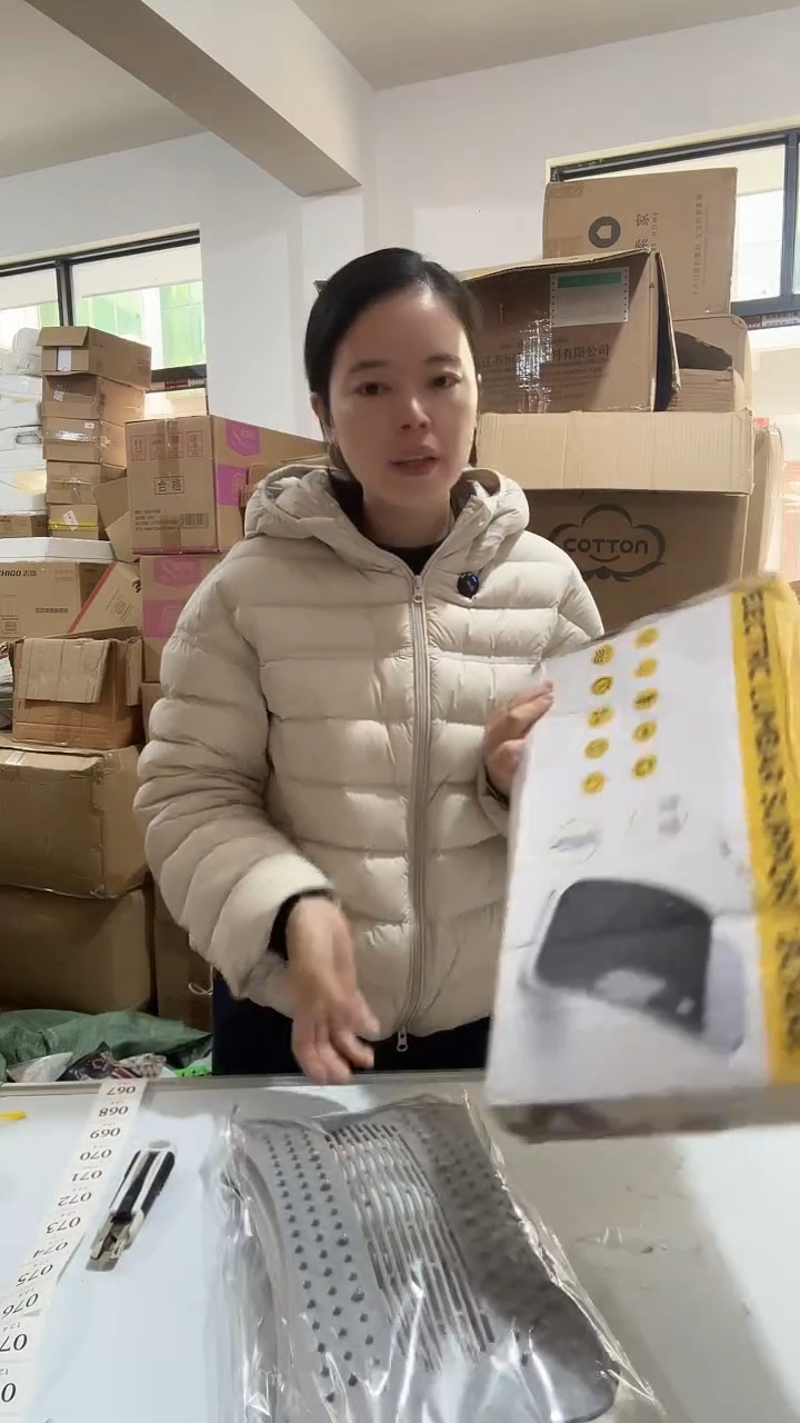 日用百货，腰椎按摩器66