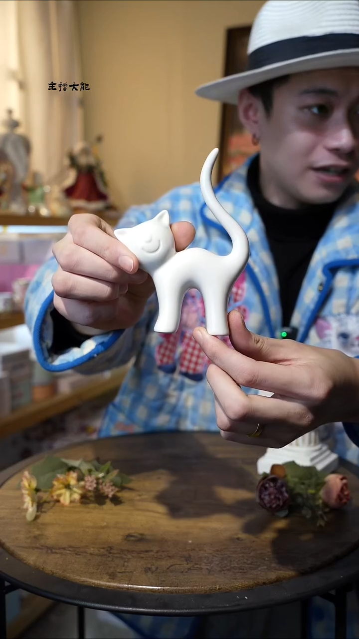 陶高端礼品------T（小猫