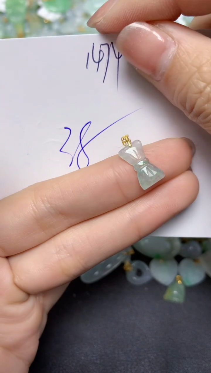 【闪购商品】翡翠颈饰18K金镶嵌天然翡翠A货