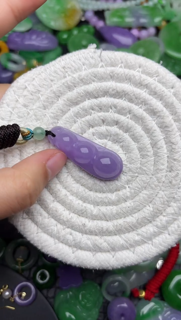 颈饰未镶嵌翡翠缅甸翡翠吊坠