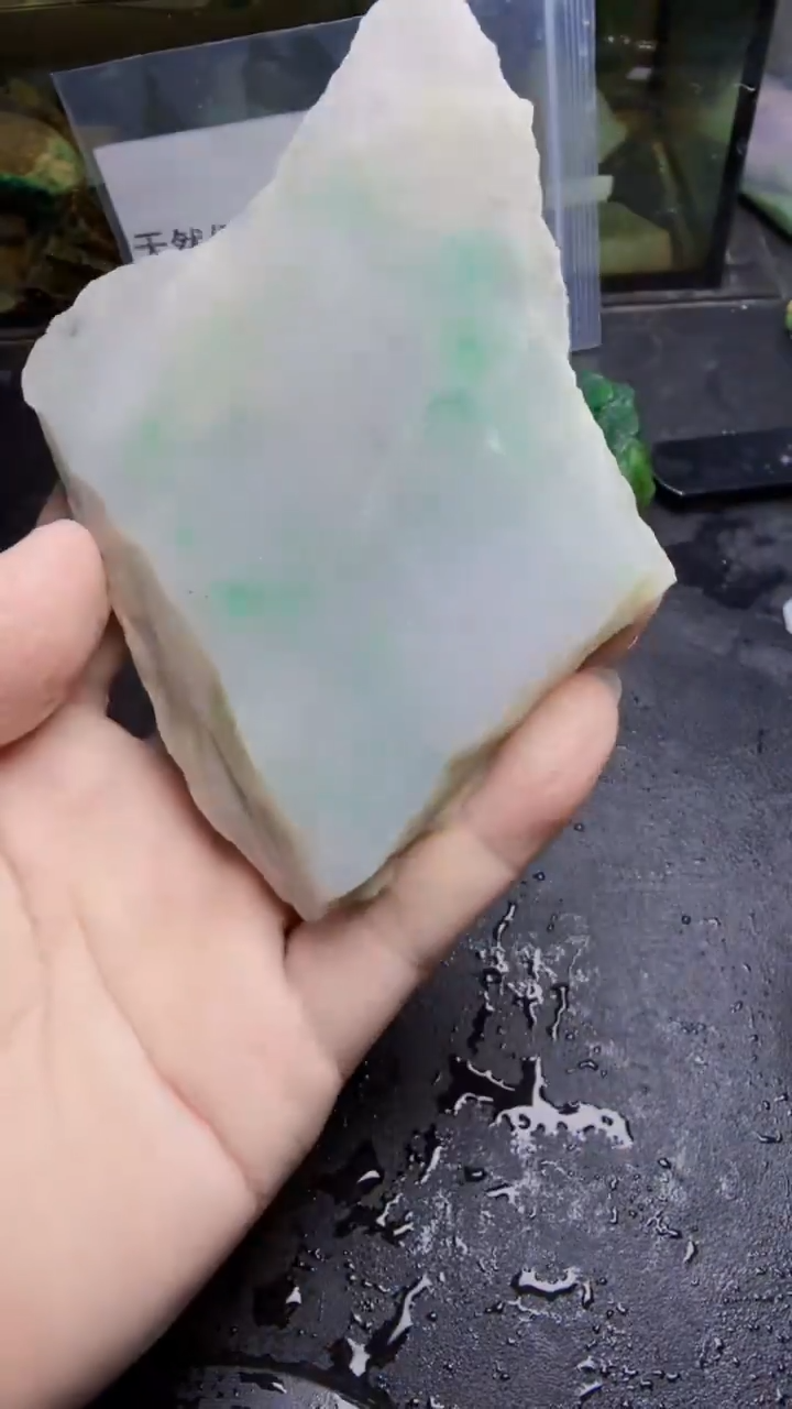 未镶嵌挂件翡翠g****?天然翡翠063