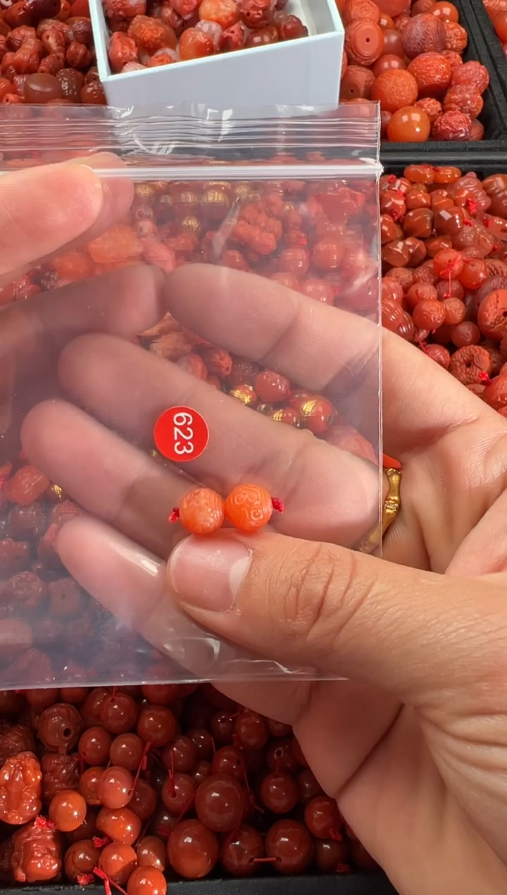 【闪购商品】南红玛瑙颈饰未镶嵌1