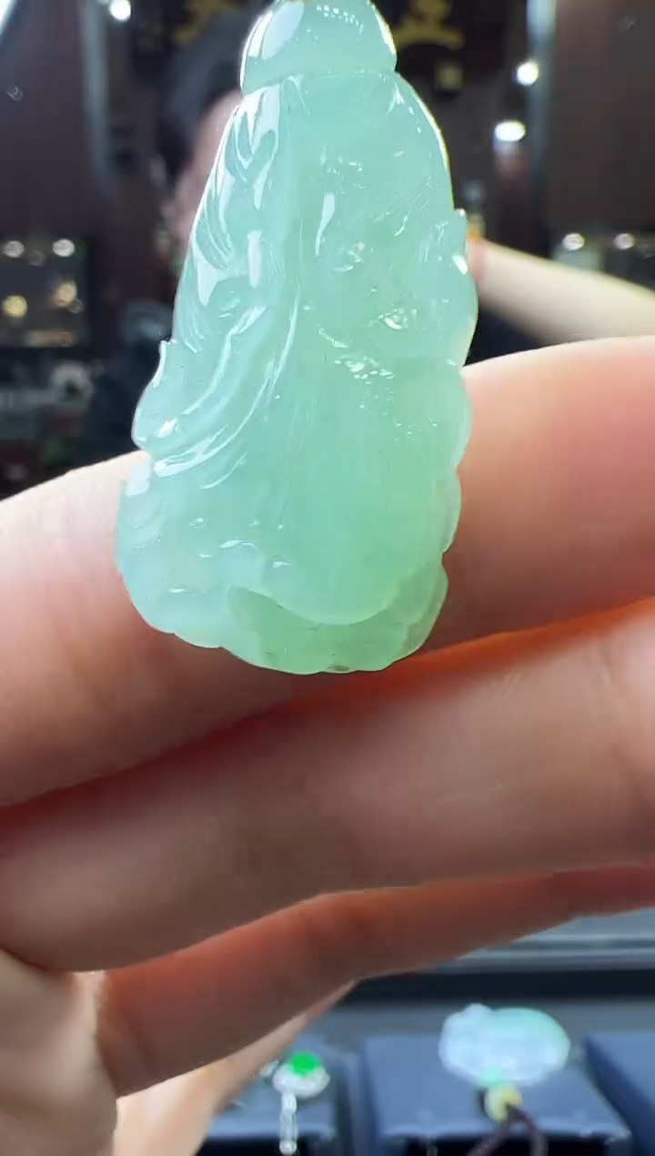 【闪购商品】翡翠挂件18K金镶嵌白菜不含链