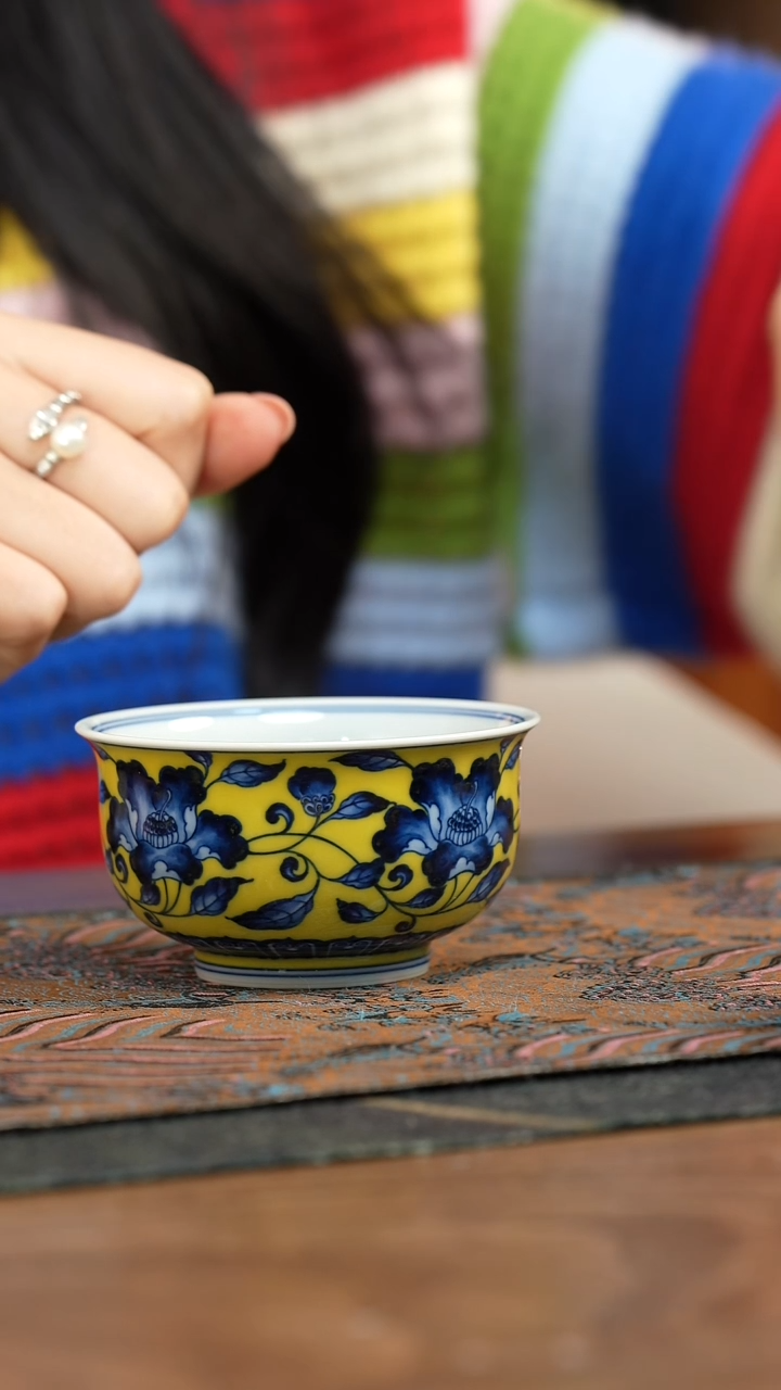 【闪购商品】水造黄釉 山茶花炉式