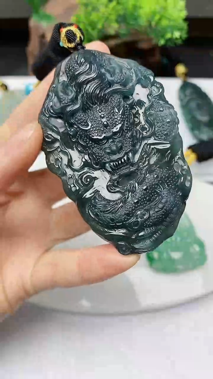 【闪购商品】翡翠颈饰未镶嵌