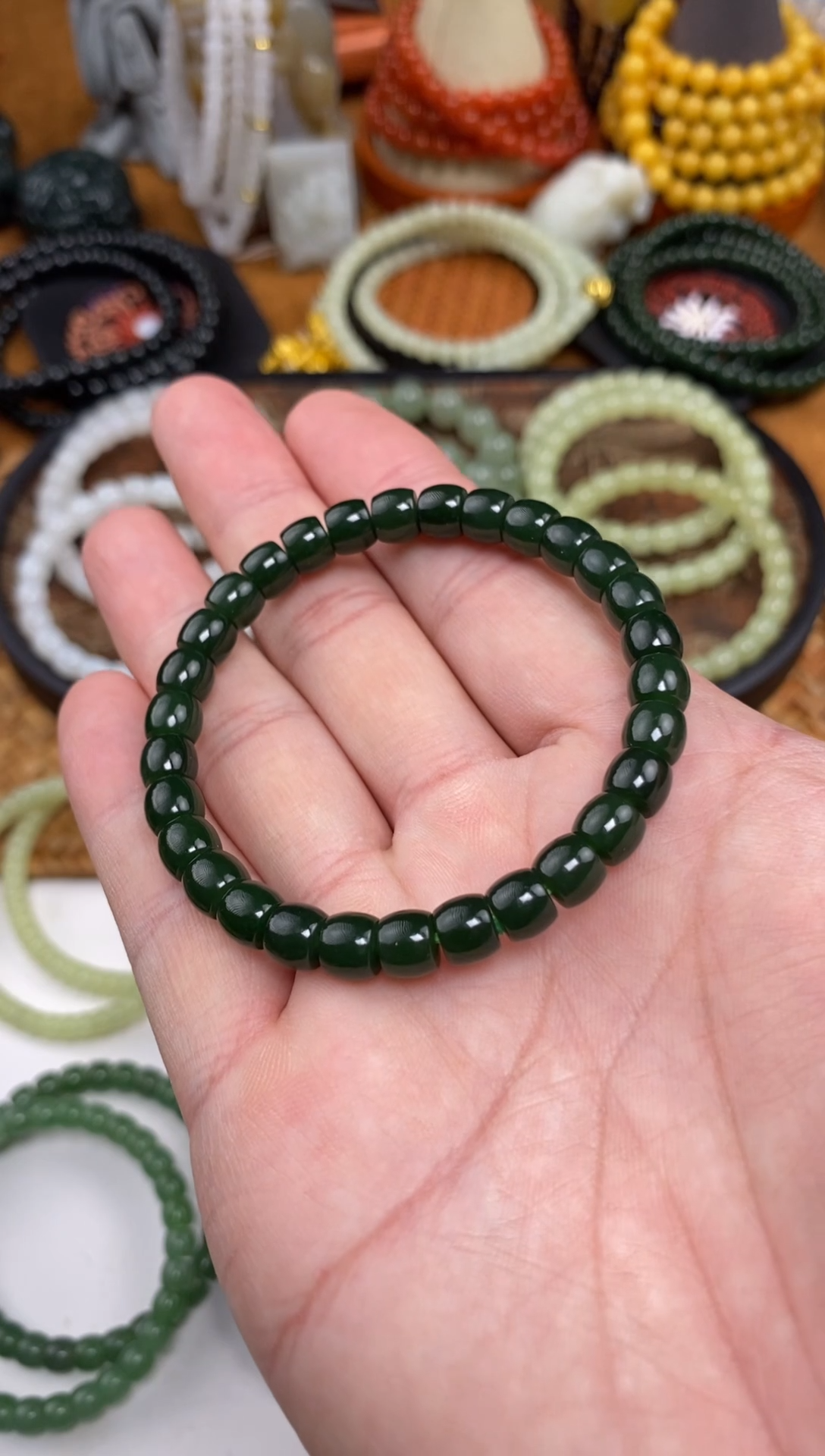 颈饰未镶嵌和田玉手串