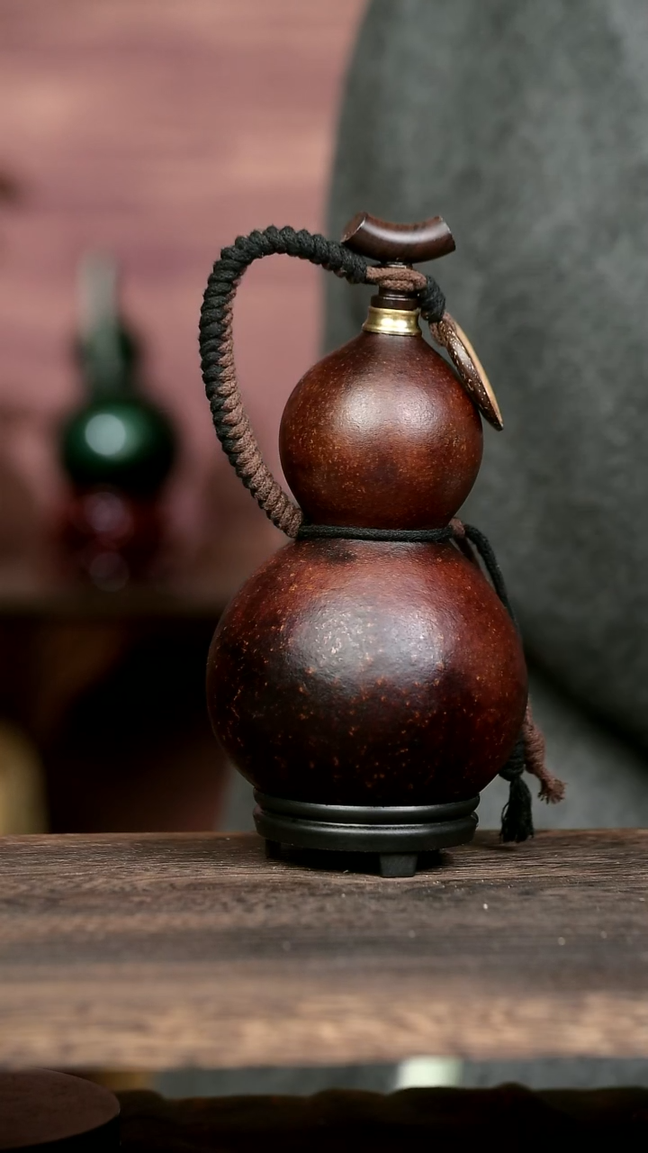 305号中药煮色  650ml左右 大漆葫芦水壶/酒壶 一物一拍