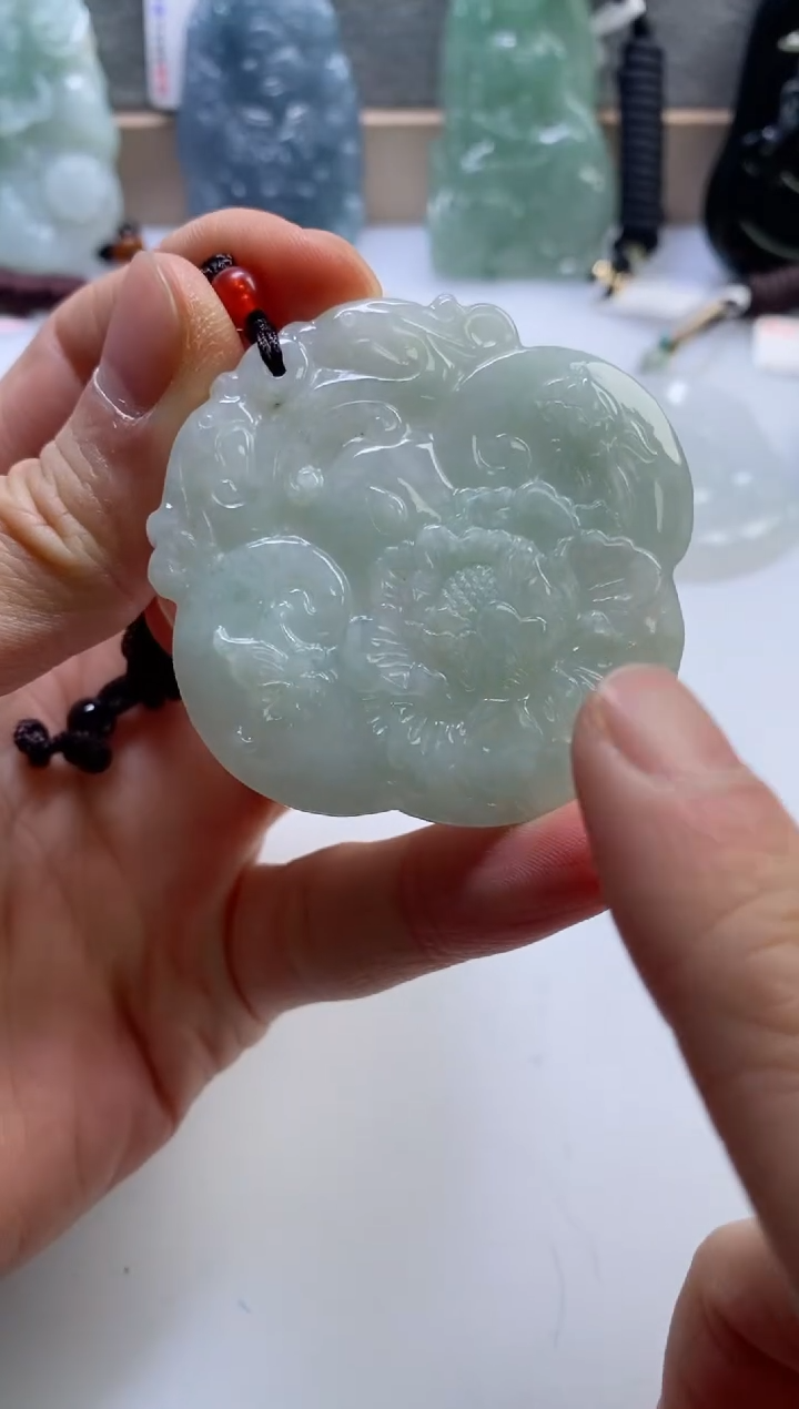 【闪购商品】翡翠挂件未镶嵌