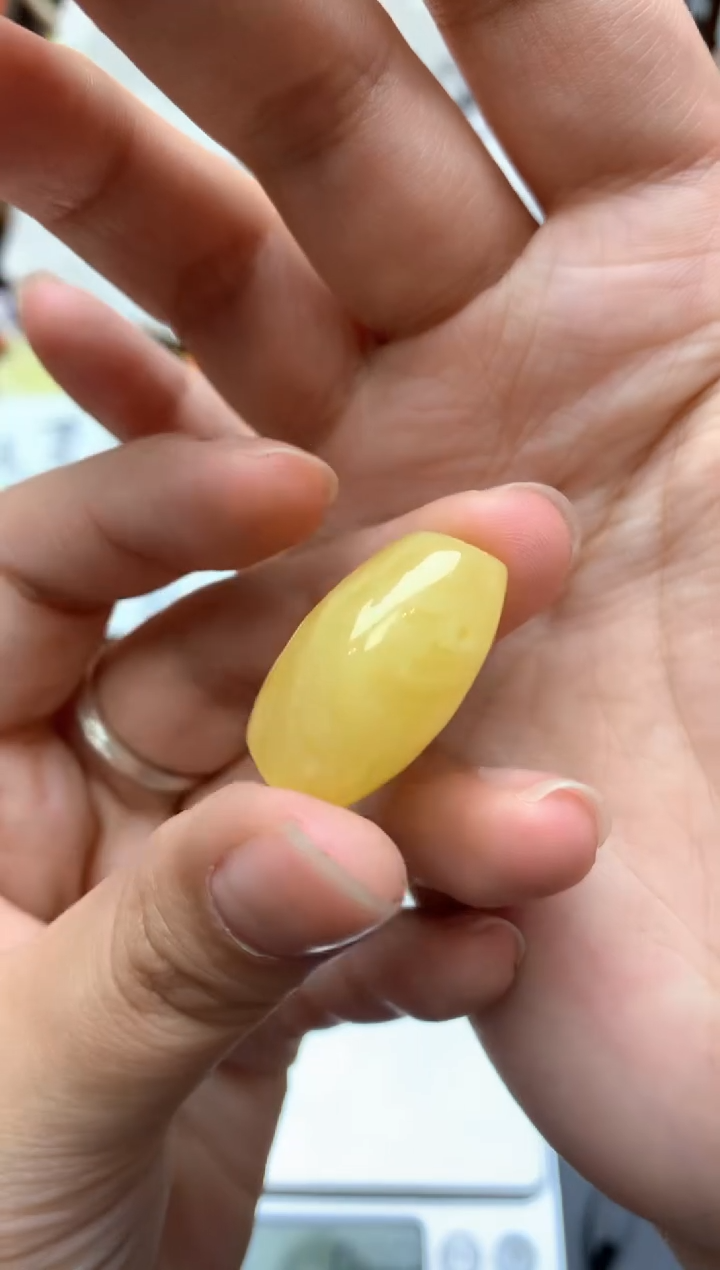 【闪购商品】未镶嵌琥珀珠宝奇石143琥珀蜜蜡花粉有纹小坑介意勿拍