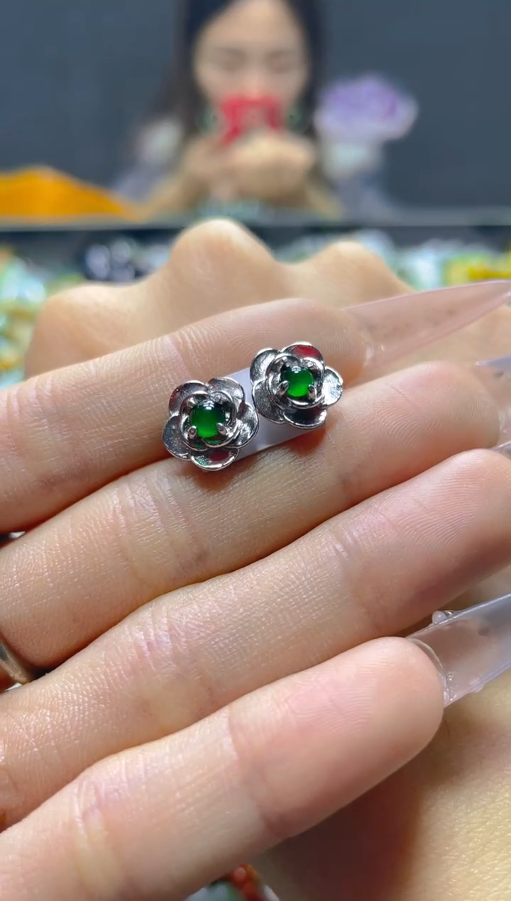颈饰未镶嵌翡翠/Y/翡翠A货，一件也是批发价