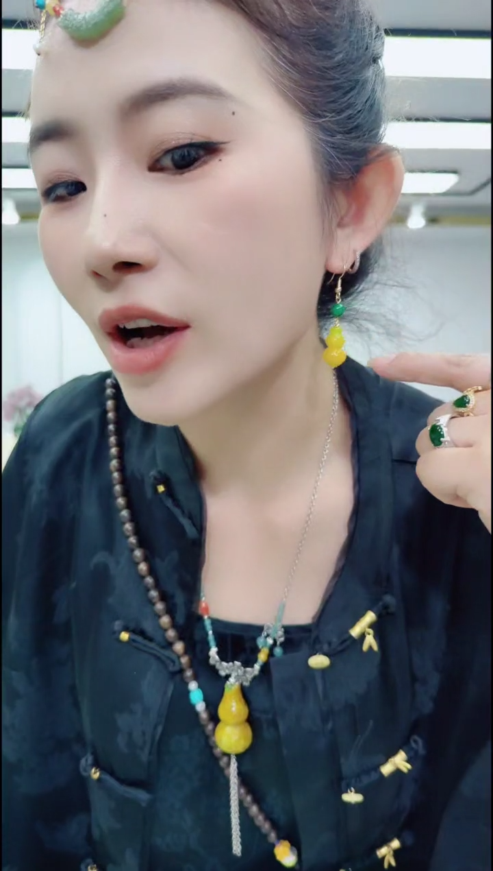 翡翠未镶嵌耳饰04129黄翡葫芦耳坠一对