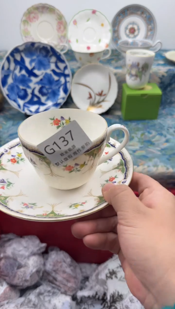 瓷片牛*婧       G137