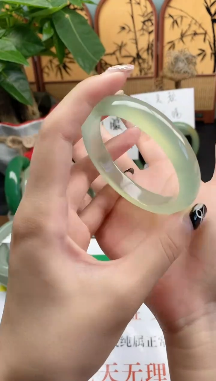 玛瑙/玉髓手镯未镶嵌005-56