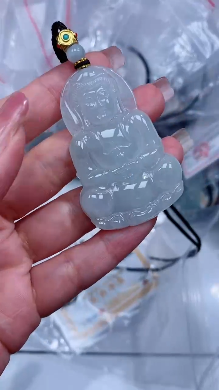 翡翠未镶嵌颈饰吊坠