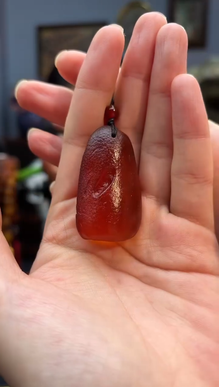 琥珀颈饰未镶嵌吊坠