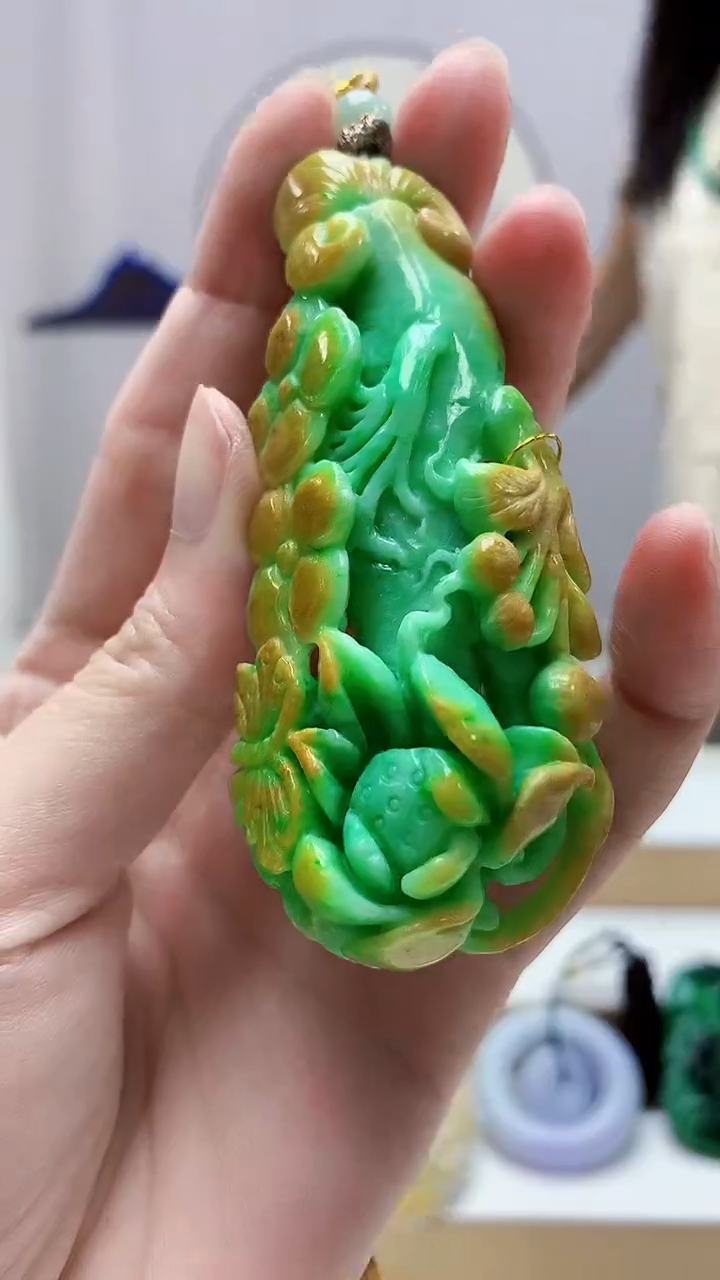 未镶嵌定制翡翠4957zm-毛货赠珠链挂件44