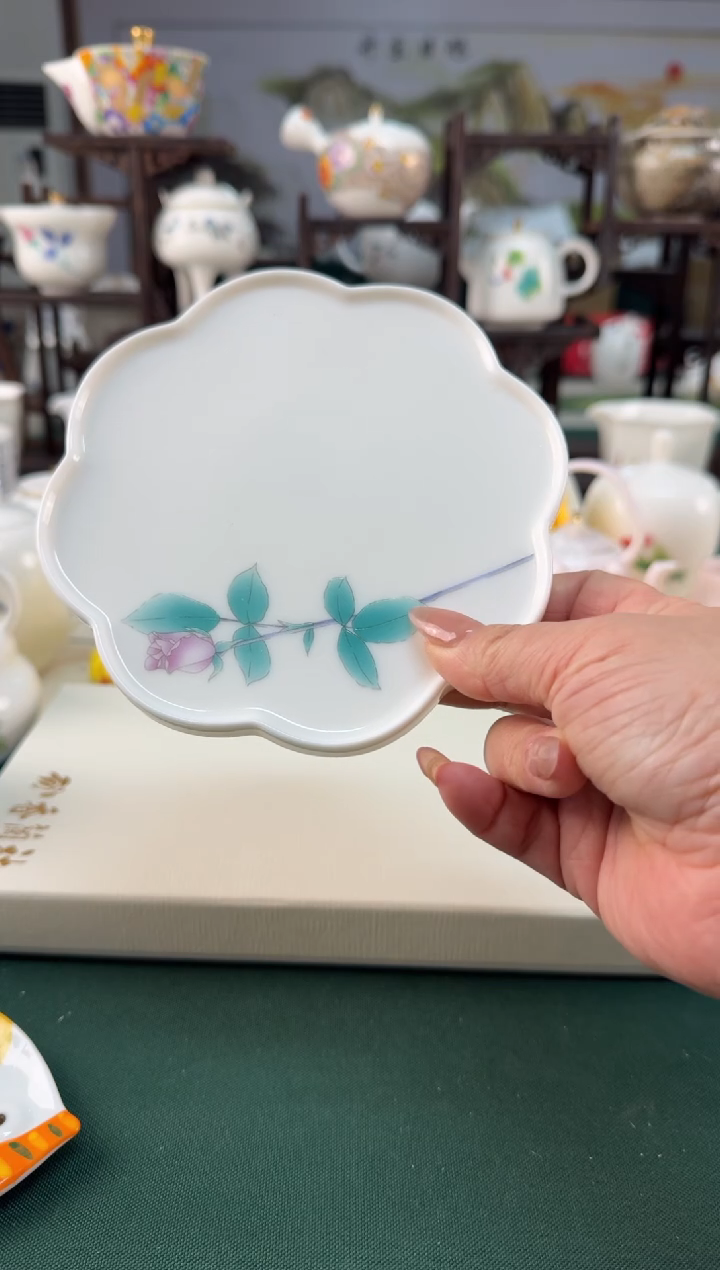 【闪购商品】瓷器 ······.......