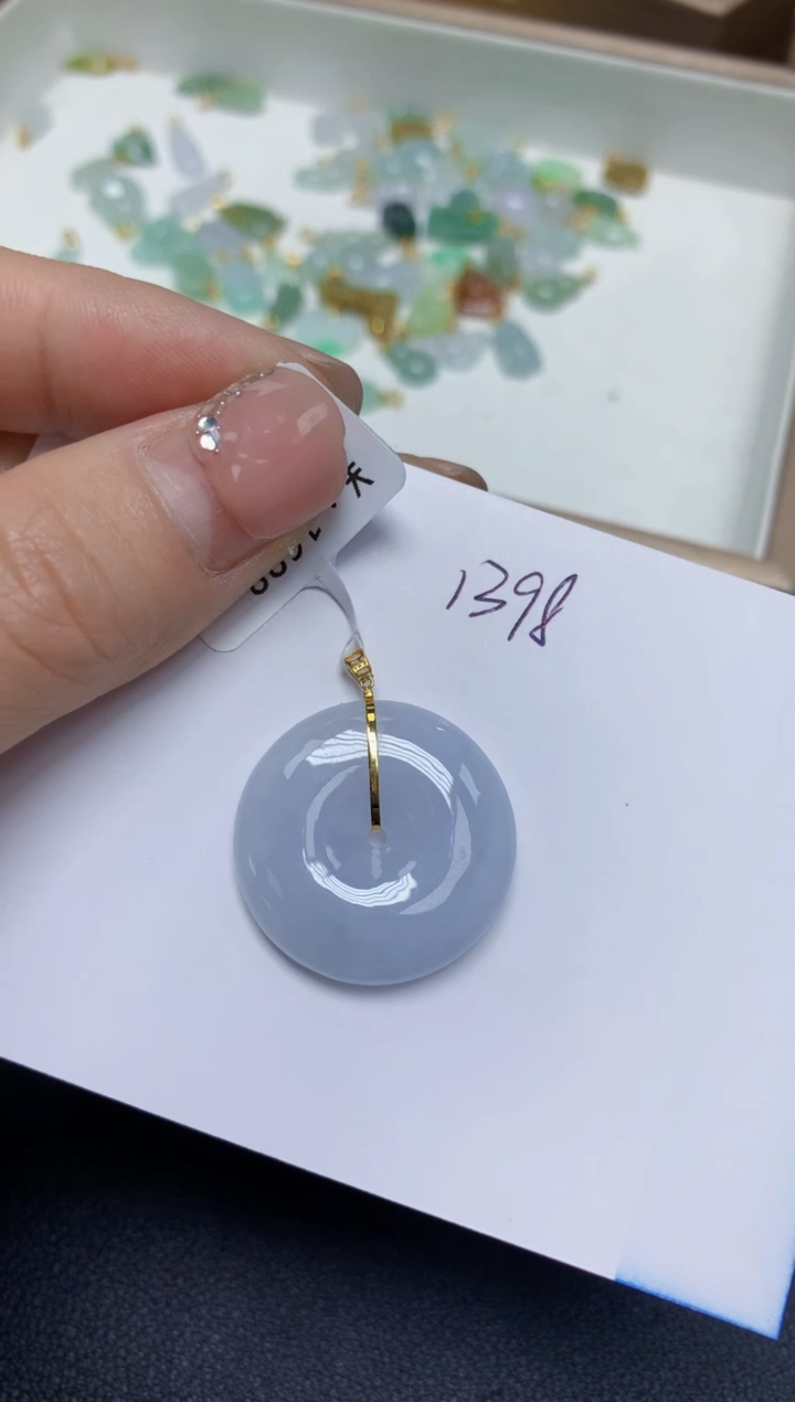 【闪购商品】翡翠挂件18K金镶嵌 天然翡翠A货