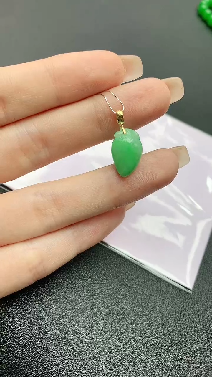 【闪购商品】翡翠颈饰18K金镶嵌赠礼盒证书 珍珍