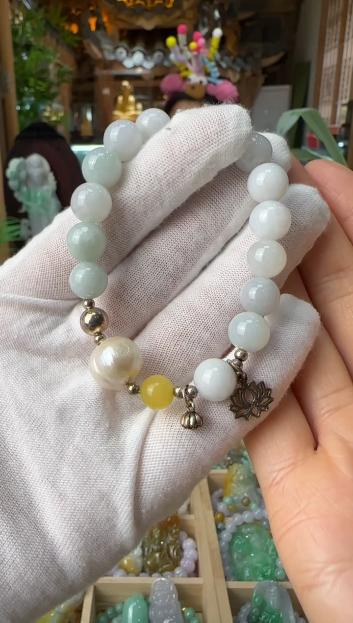 未镶嵌挂件翡翠手串