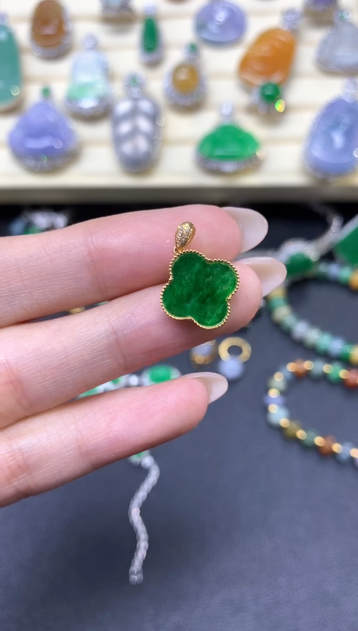 【闪购商品】翡翠吊坠(不含链)18K金镶嵌吊坠|800+80