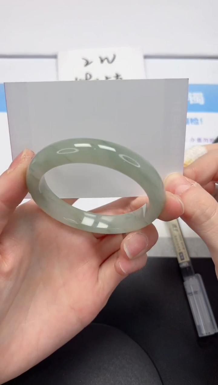 【闪购商品】石英质玉手镯未镶嵌V72-54.2