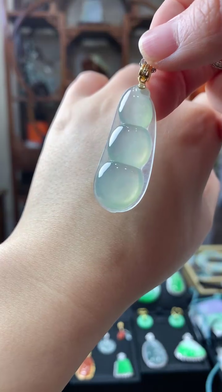 【闪购商品】翡翠吊坠(不含链)18K金镶嵌挂件