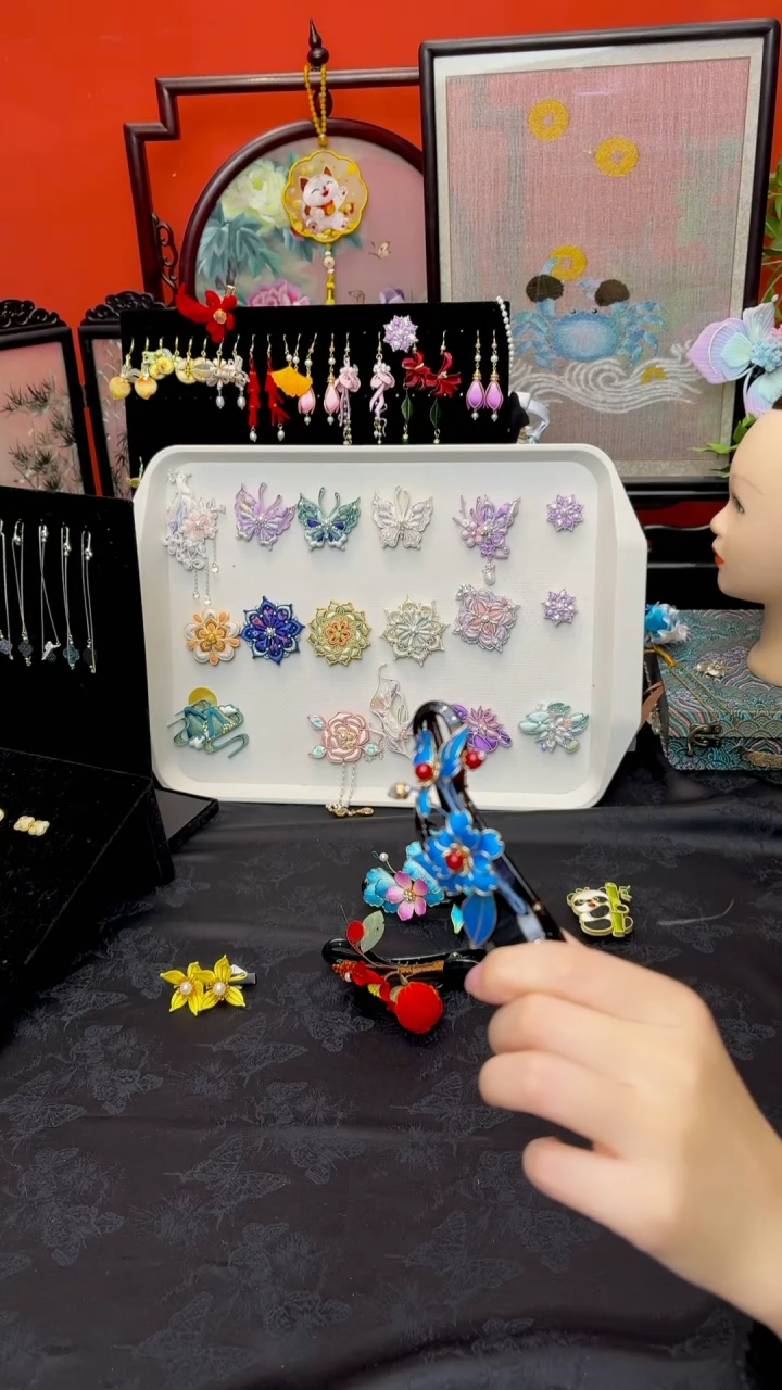 刺绣星*非遗苏绣手工饰品