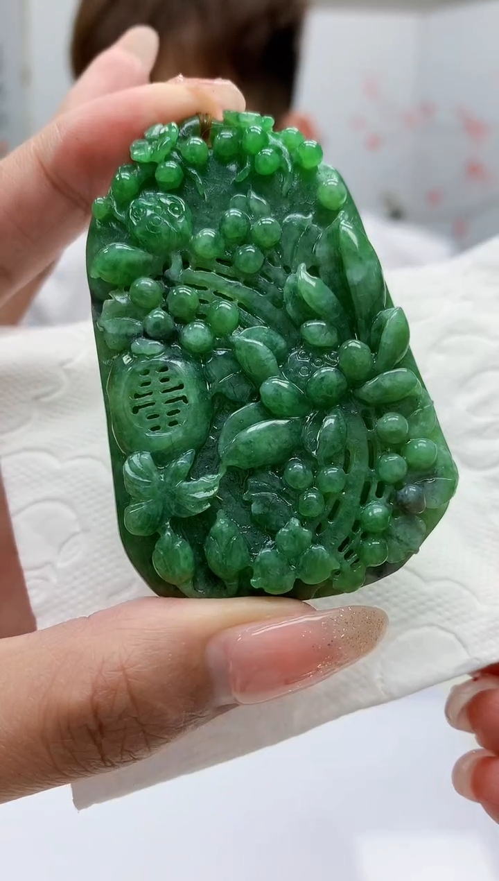 【闪购商品】定制翡翠未镶嵌4868MM-毛货挂件341