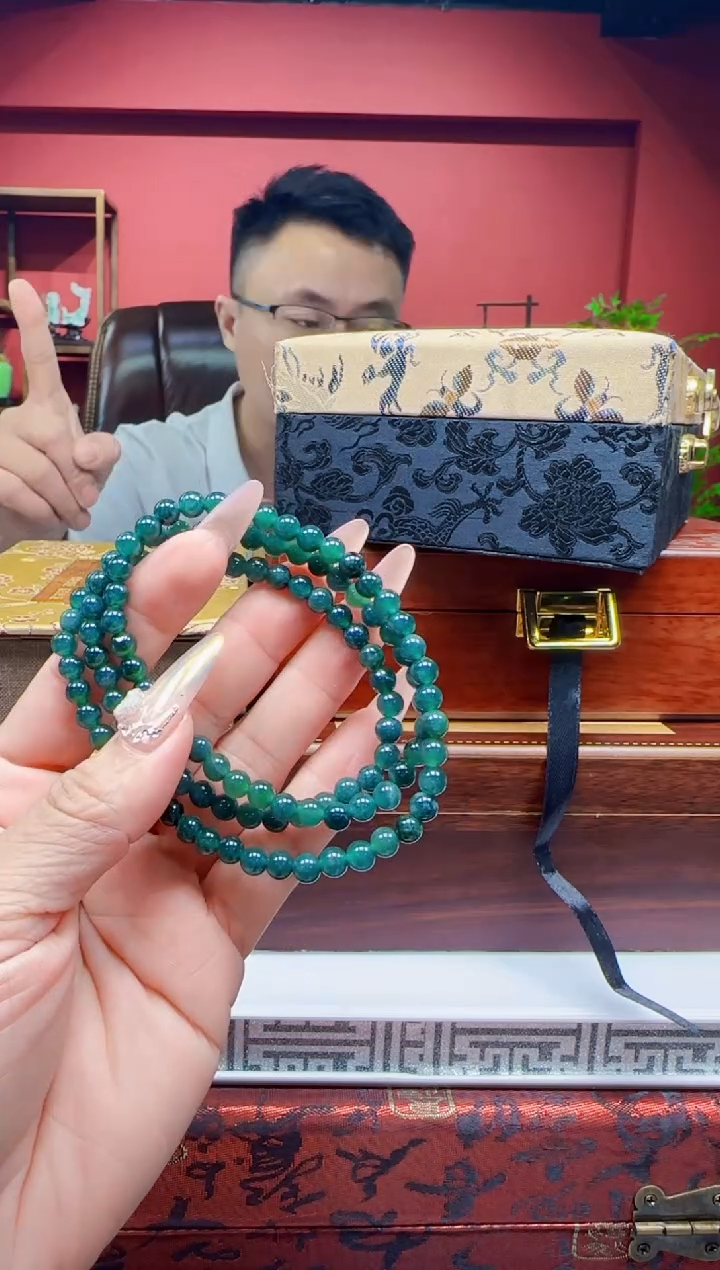 未镶嵌定制翡翠Q70629翡翠多样性发一