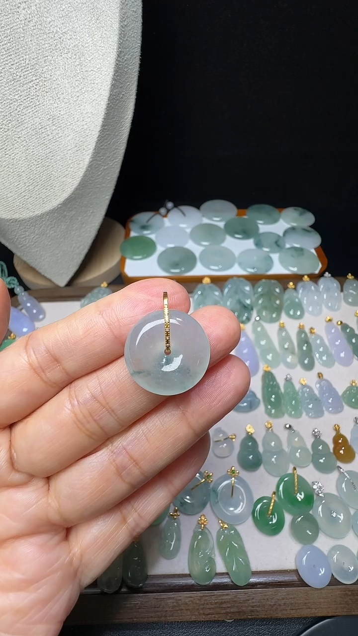 吊坠(不含链)18K金镶嵌翡翠平安扣尺寸19.6*6.3mm