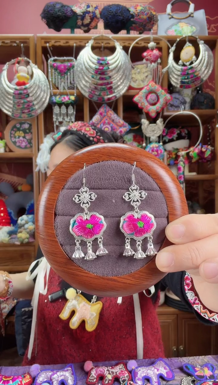 刺绣耳环38甜甜家