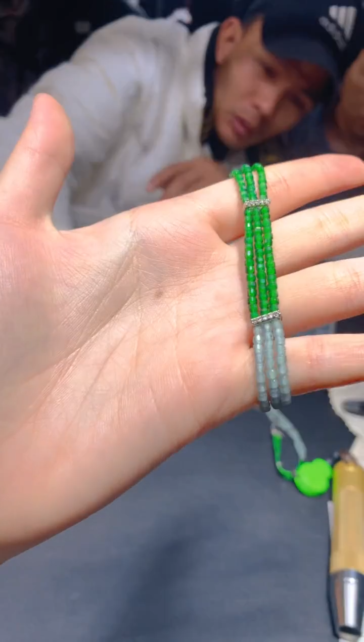 【闪购商品】定制翡翠未镶嵌56多样性发货(发其一）