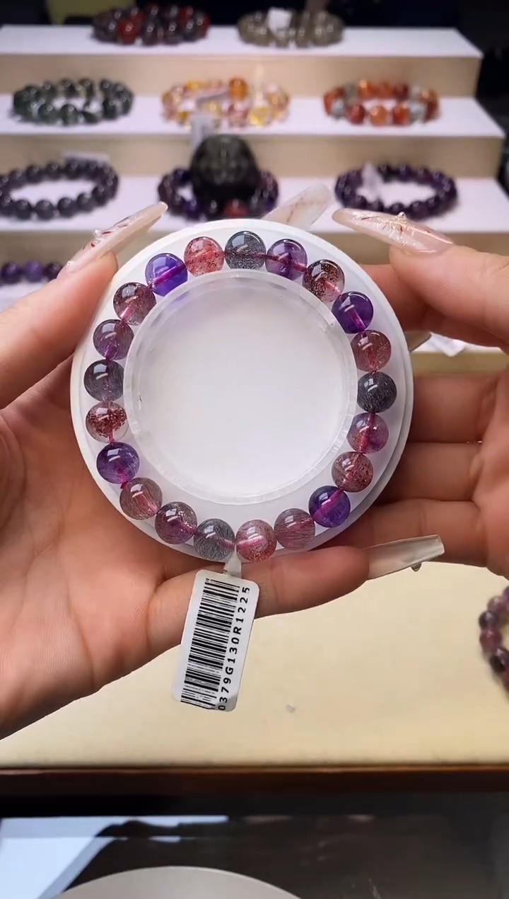 【闪购商品】水晶手链未镶嵌黑加仑超七9m+