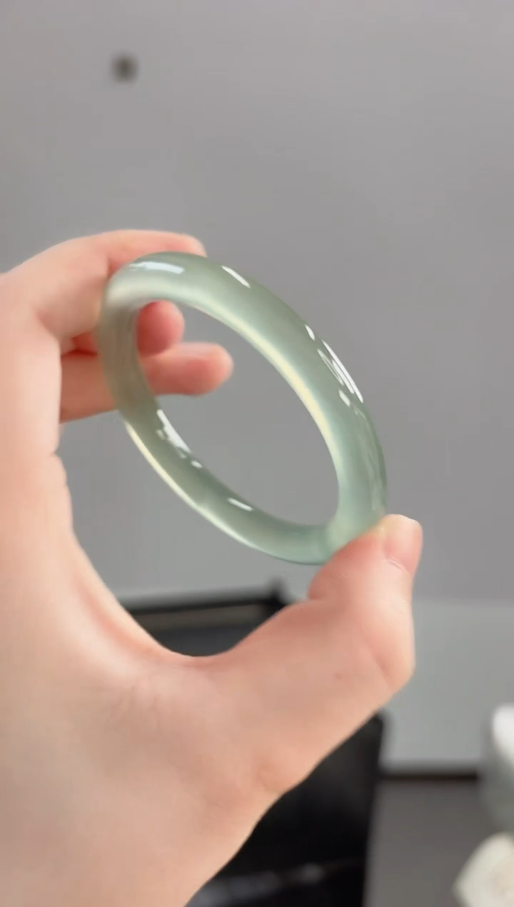 玛瑙/玉髓手镯未镶嵌54圈