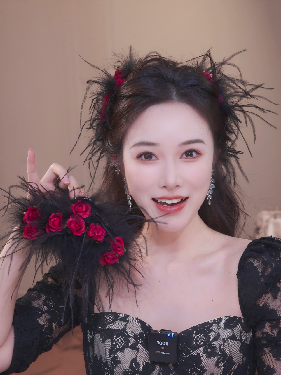 【玫瑰花羽】冬季上新四倍毛量网红爆款发夹毛毛鲨鱼夹发饰3302