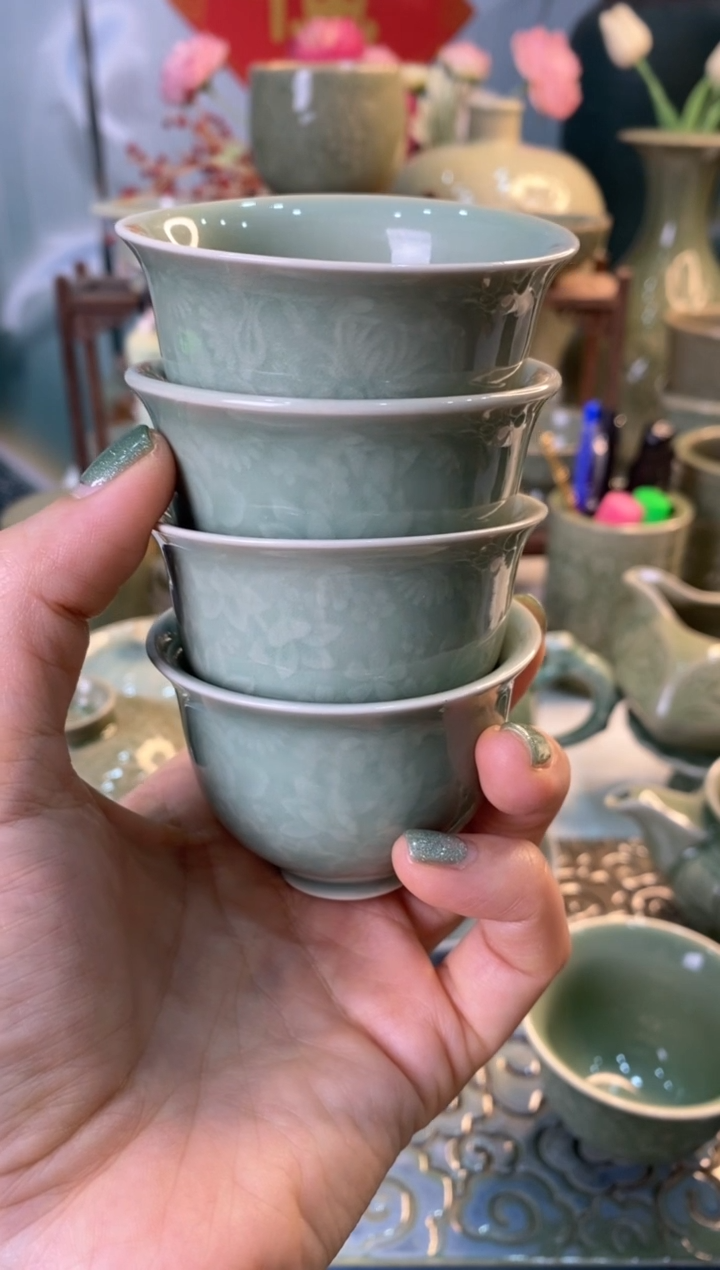 【闪购商品】100018 百花小杯 口失圆 4只微瑕